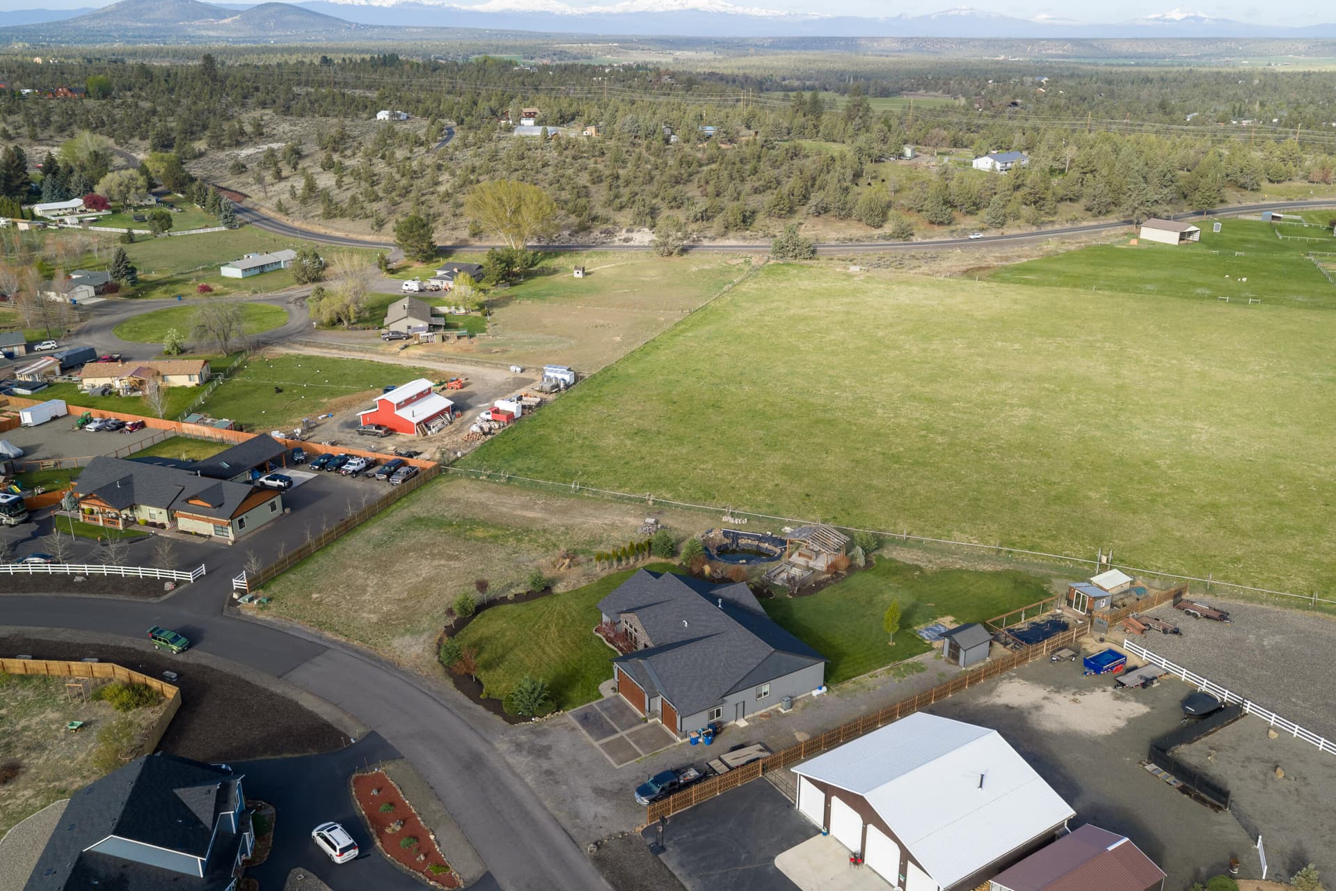 Glenn Meadows Home and Acreage. Photo 4 of 31, 4437 NW Glenn Meadow Loop, Redmond, OR 97756