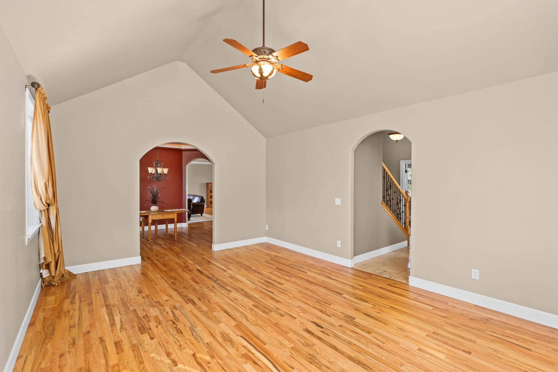 EP1A1274. Photo 5 of 43, 935 Applegate Street, Jacksonville, OR 97530