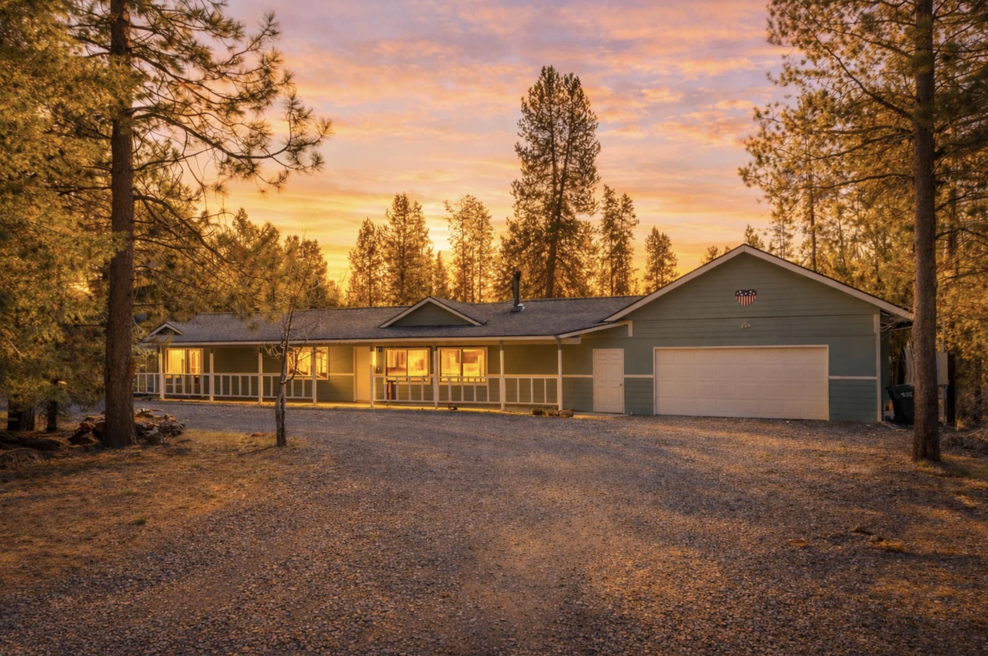 Front of home. Photo 2 of 43, 15931 Mt View Lane, La Pine, OR 97739