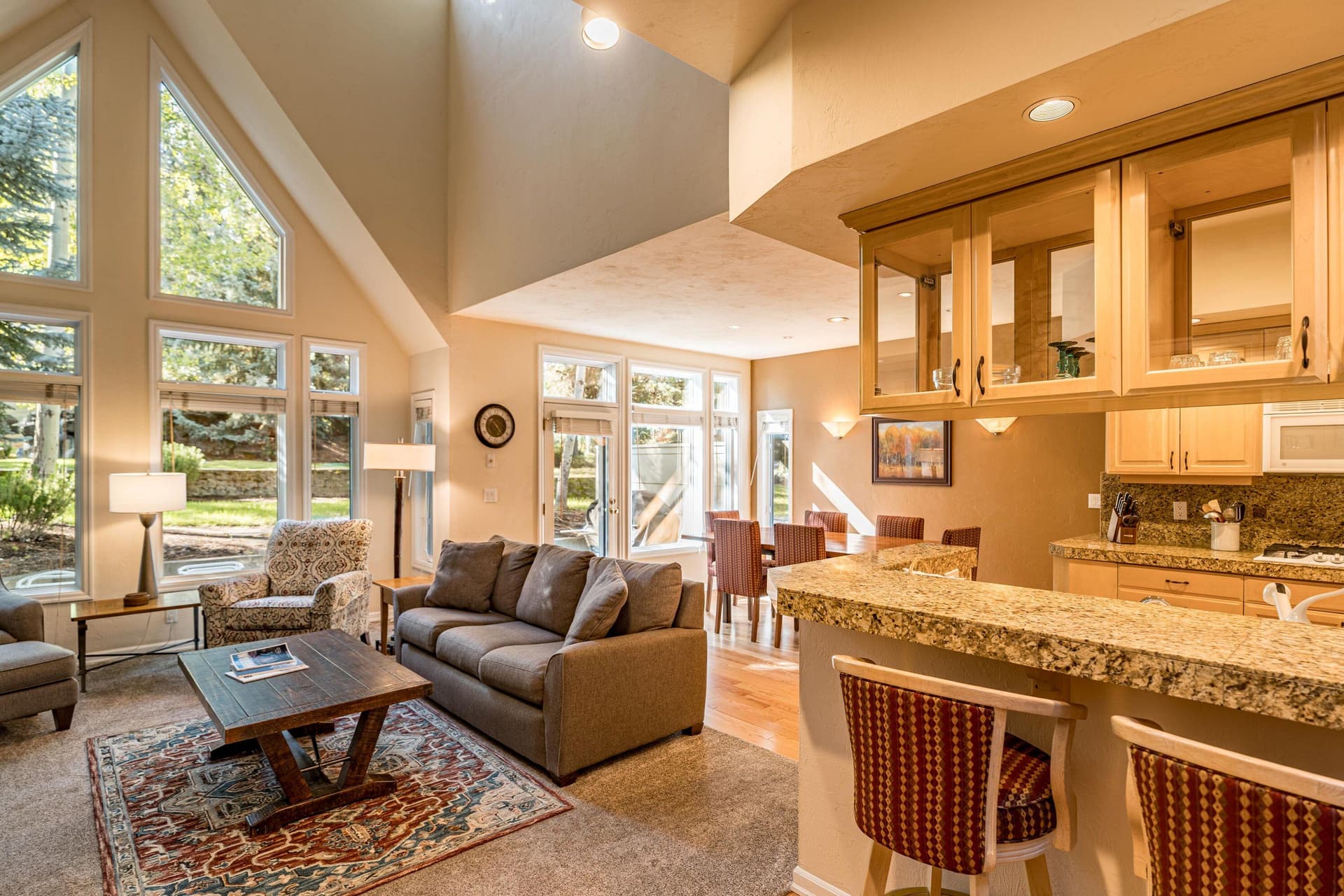 DSC05027-HDR. Photo 2 of 17, 57022 Peppermill Circle Unit 21E, Sunriver, OR 97707