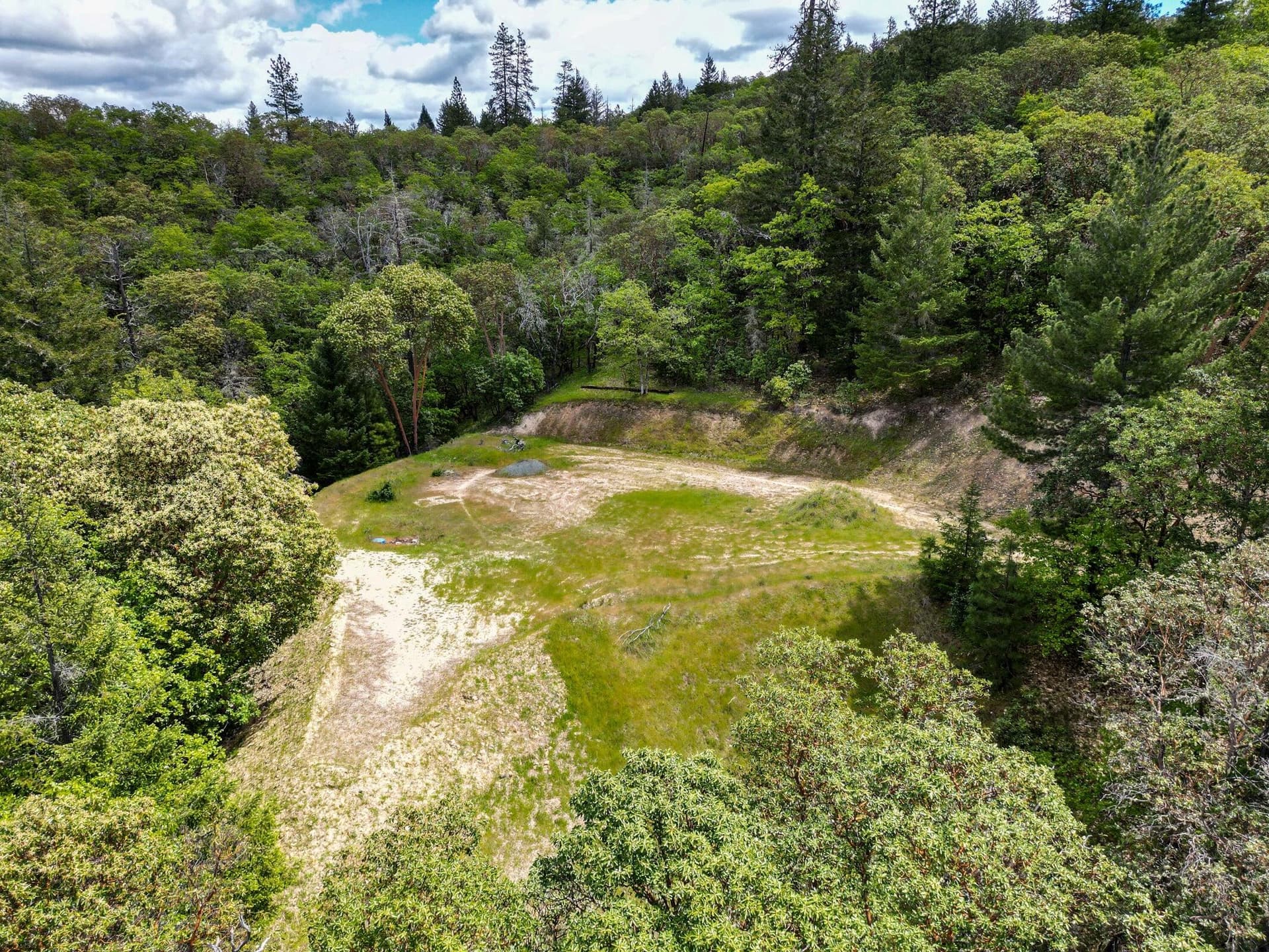 West1. Photo 1 of 30, 202 Westridge Drive, Grants Pass, OR 97526