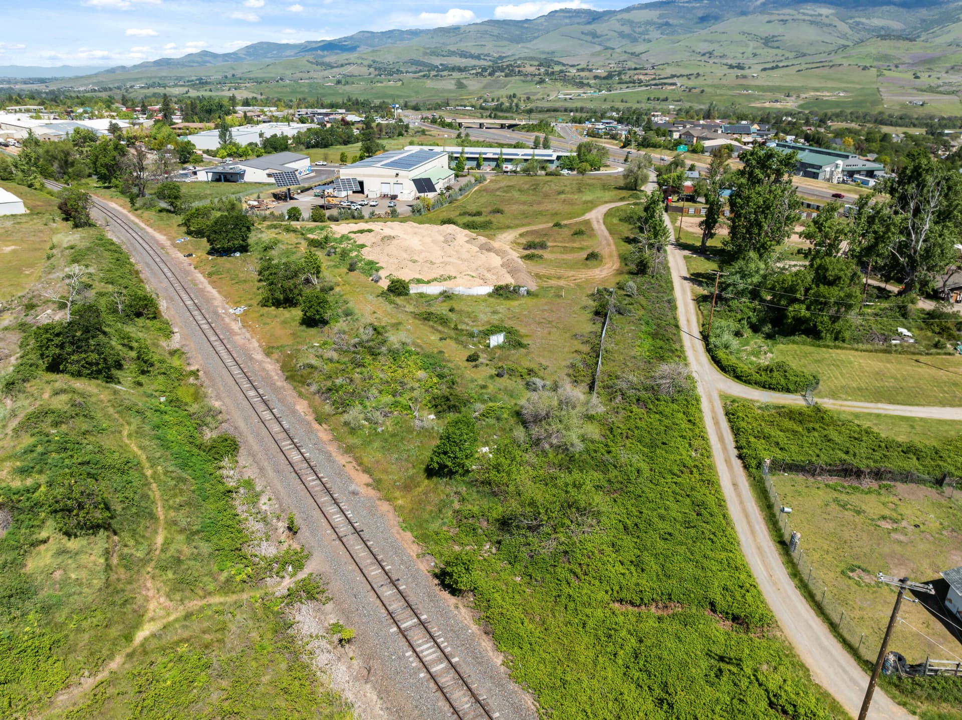 13_799-jefferson-ave -13. Photo 4 of 10, 799 E Jefferson Avenue, Ashland, OR 97520