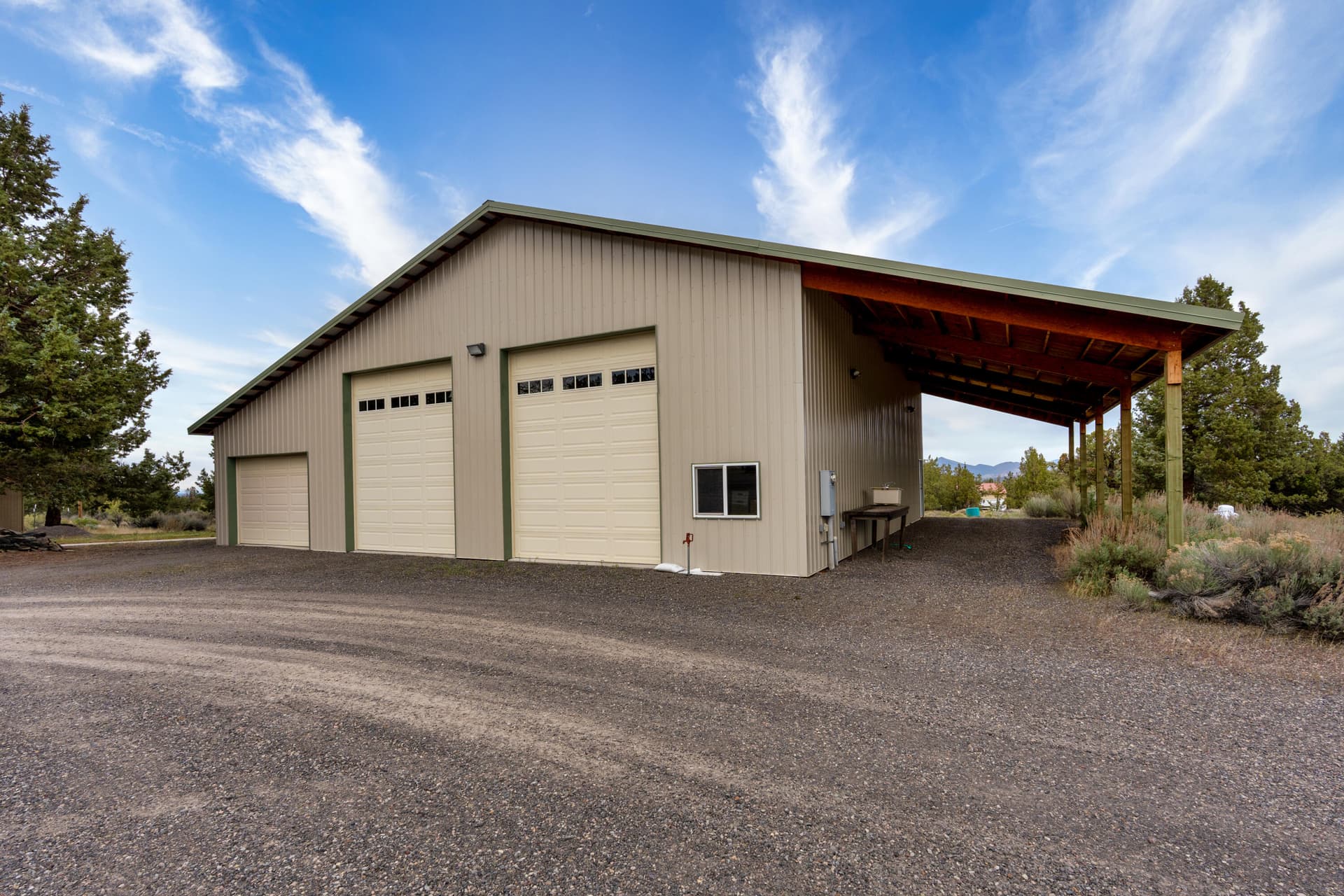 Workshop - 2688 sq ft. Photo 4 of 38, 501 NW 103rd Street, Redmond, OR 97756