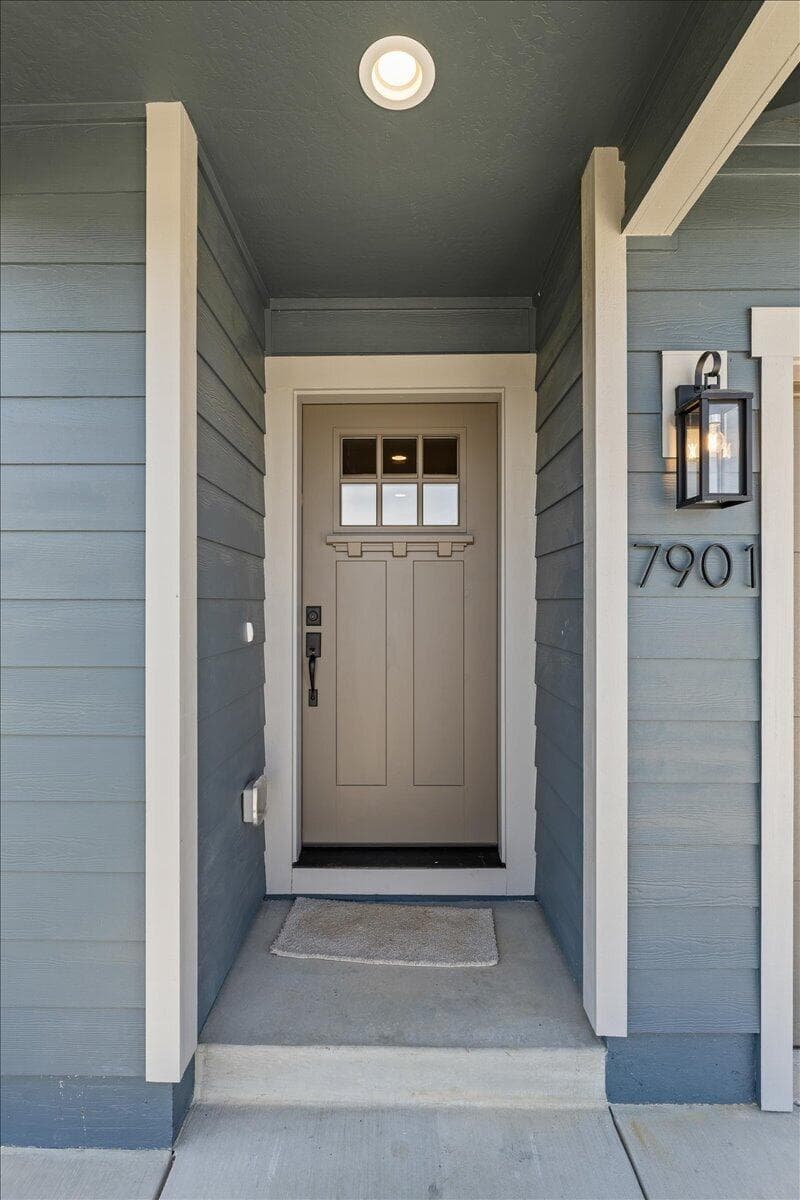 04-CI_4670. Photo 3 of 28, 7901 Alyce Mae Way, White City, OR 97503