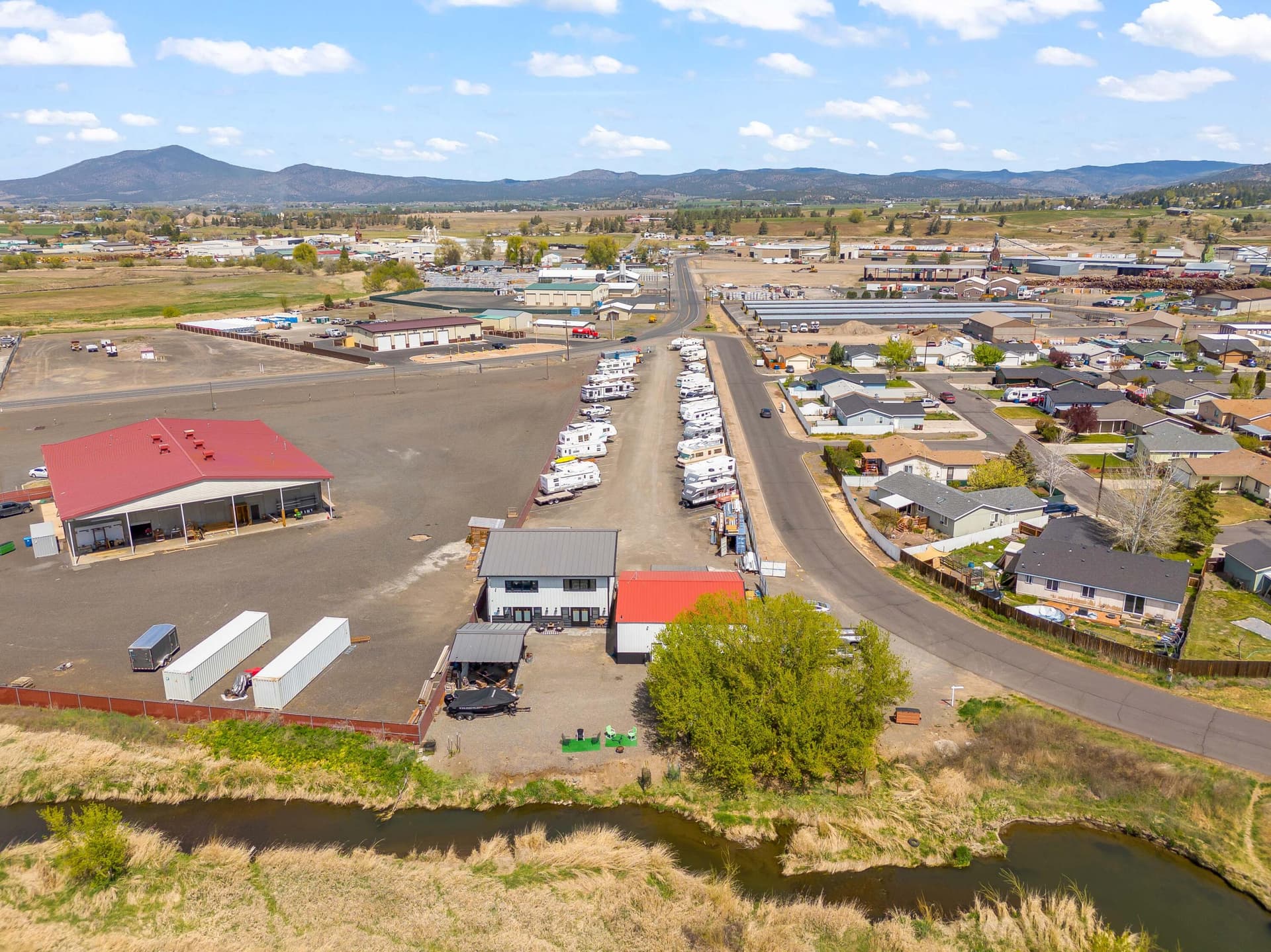 Creekside Living. Photo 3 of 48, 1584 N Gardner Road, Prineville, OR 97754