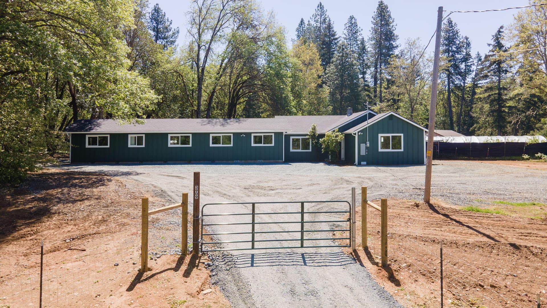 62-web-or-mls-3909-caves-hwy. Photo 3 of 43, 3909 Caves Highway, Cave Junction, OR 97523