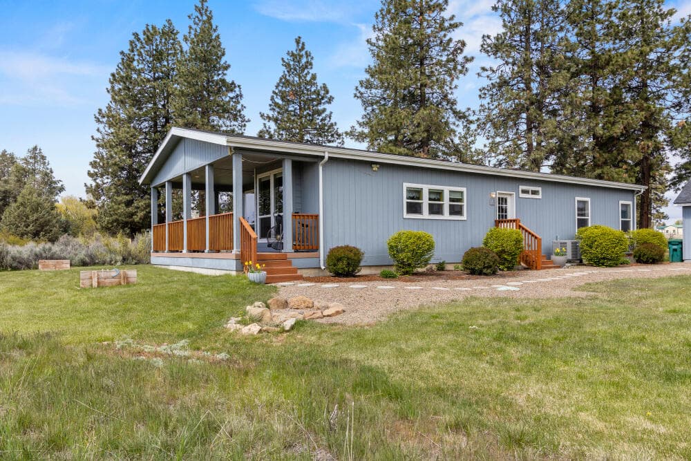 02 - 34538KerryDr-12. Photo 2 of 21, 34538 Kerry Drive, Chiloquin, OR 97624
