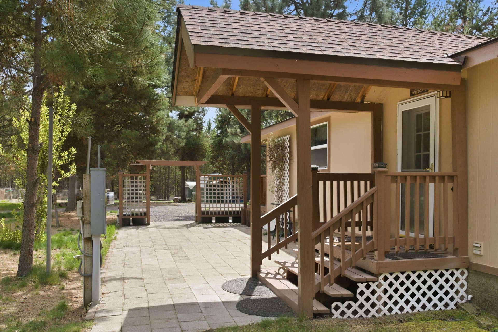 8-web-or-mls-DSC_2954. Photo 2 of 27, 15909 Sparks Drive, La Pine, OR 97739