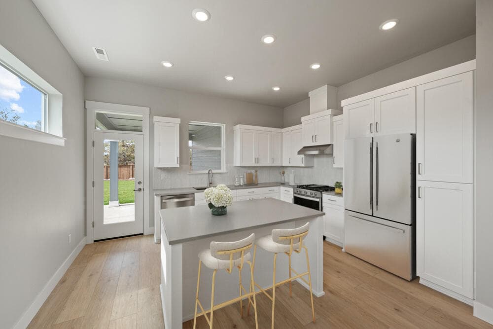 Kitchen. Photo 5 of 14, 60935 SE Apollo Place, Bend, OR 97702