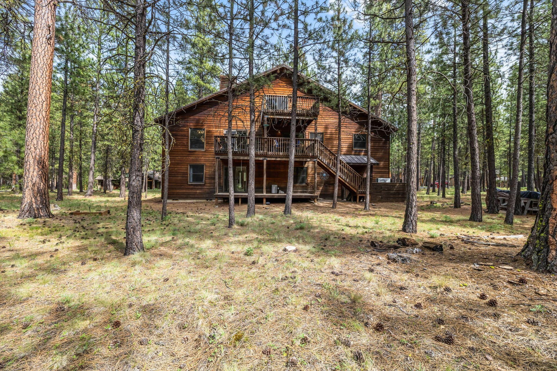 2026_05_01_70667_ponderosa_lane_bbr-7. Photo 5 of 49, 70667 Ponderosa Unit SM 143, Black Butte Ranch, OR 97759