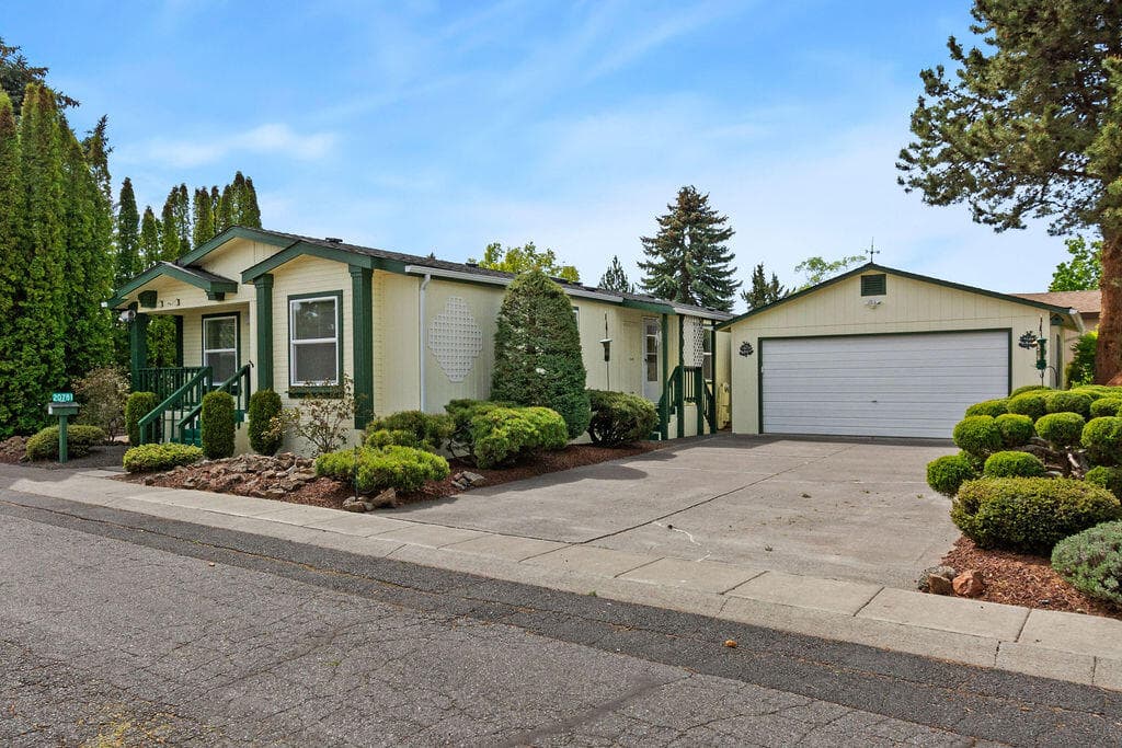 20781LivengoodWay4. Photo 2 of 64, 20781 Livengood Way, Bend, OR 97701