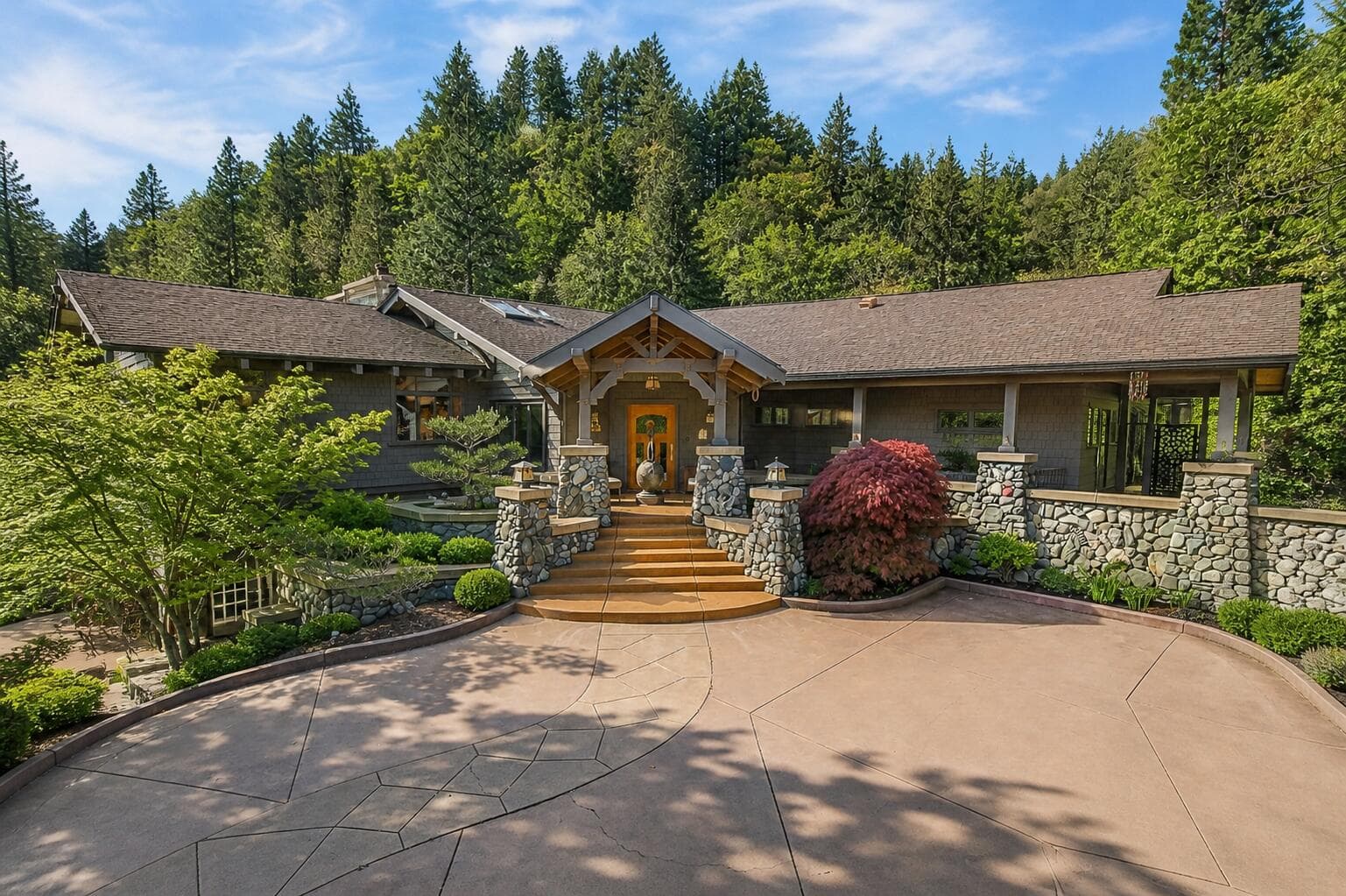 Front. Photo 1 of 108, 237 Granite Street, Ashland, OR 97520