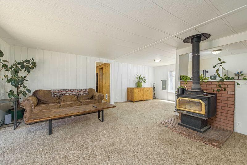 Living Room. Photo 1 of 27, 149471 Midstate Road, La Pine, OR 97739