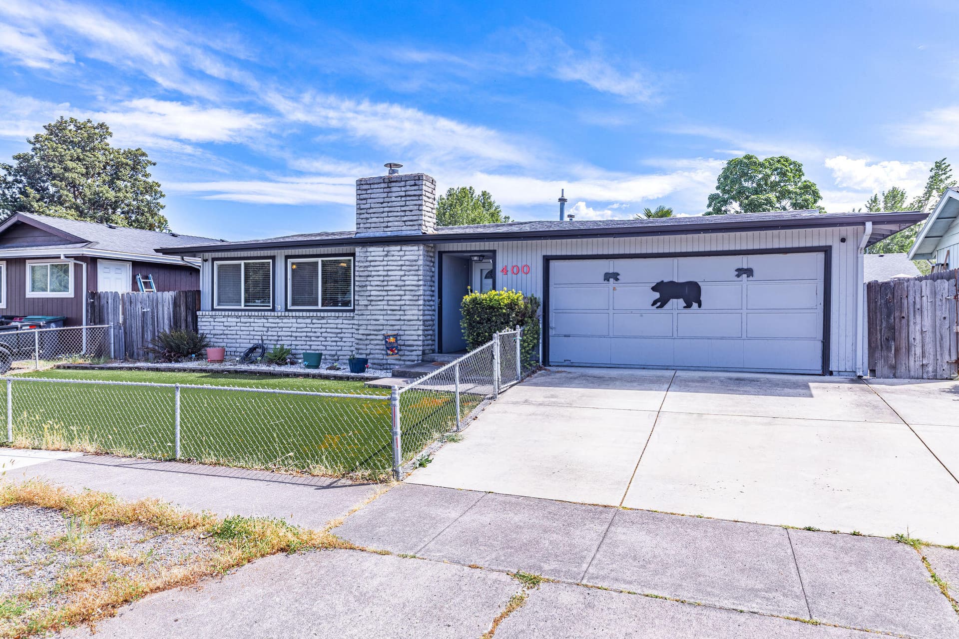HD-20. Photo 5 of 39, 400 Morningside Street, Medford, OR 97501