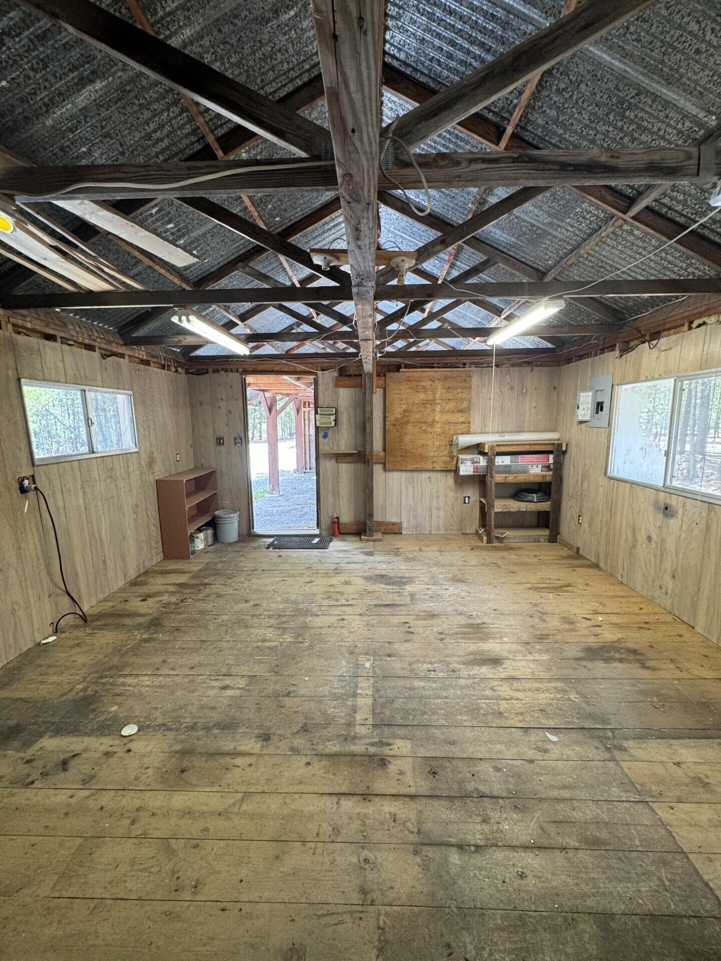 Shop 1. Photo 5 of 23, 11414 ZEB Court, Crescent Lake, OR 97733