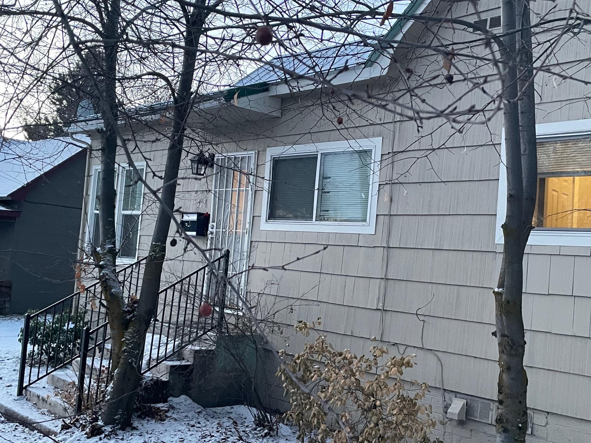 526 Exterior Front. Photo 1 of 29, 526 N 9th Street Unit 526 and 528, Klamath Falls, OR 97601