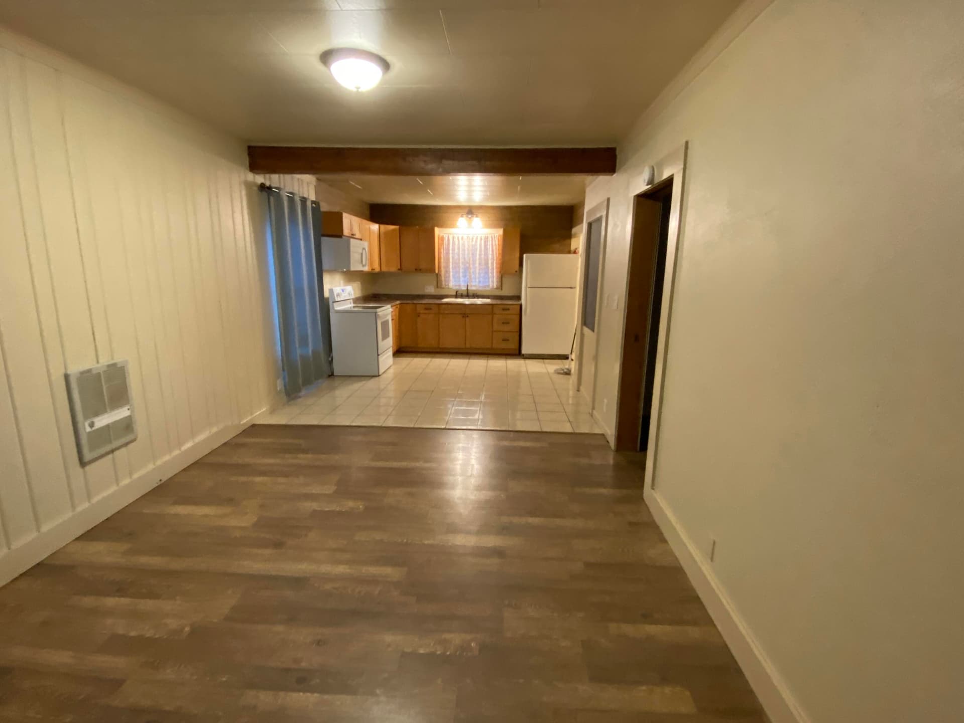 526 Kitchen-Livingroom-2. Photo 5 of 29, 526 N 9th Street Unit 526 and 528, Klamath Falls, OR 97601