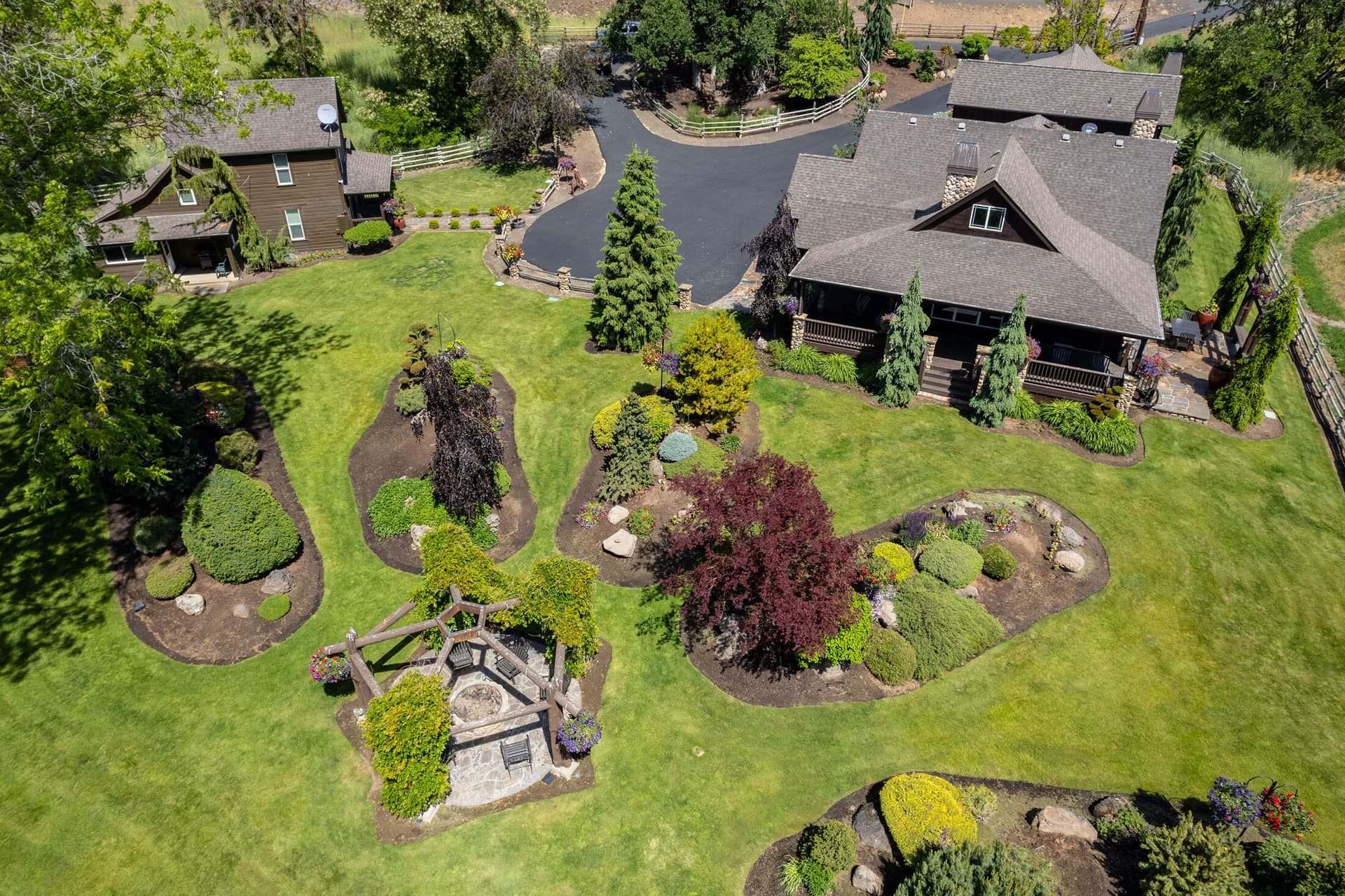 aerial house oregon eightmile ranch (2). Photo 2 of 61, 6100 Eightmile Road, The Dalles, OR 97058