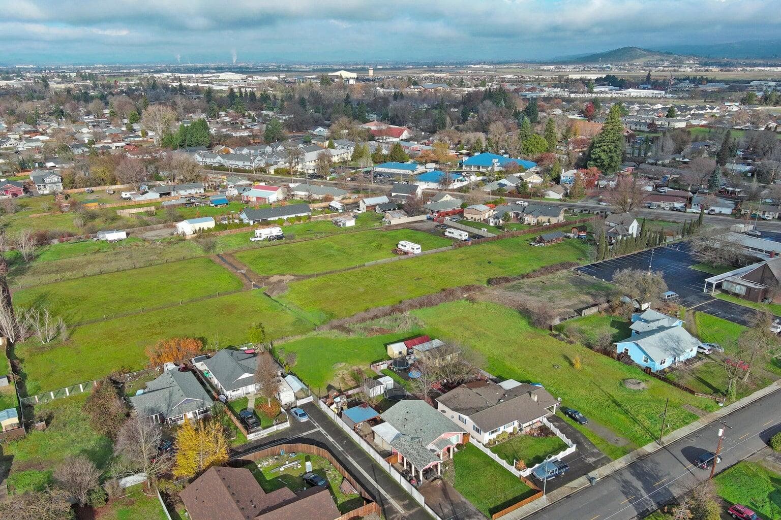 20240102192300818491000000-o. Photo 4 of 6, 0 Chico Street Unit 0, Medford, OR 97501