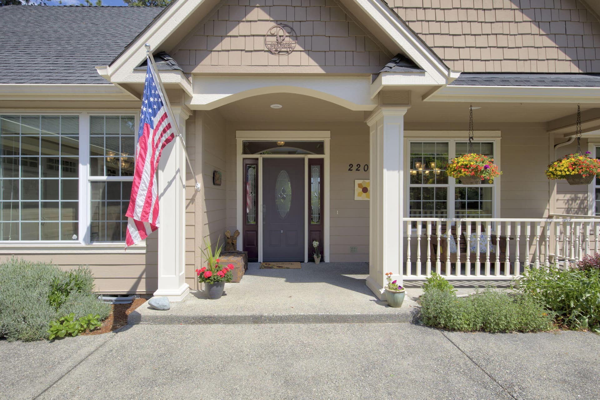 5. Photo 5 of 68, 2202 SE Linden Lane, Grants Pass, OR 97527