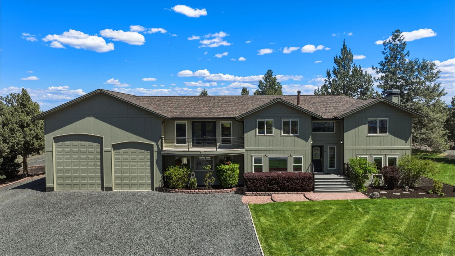 1-web-or-mls-Riley_Visuals_014. Photo 1 of 131, 21283 Dove Lane, Bend, OR 97702