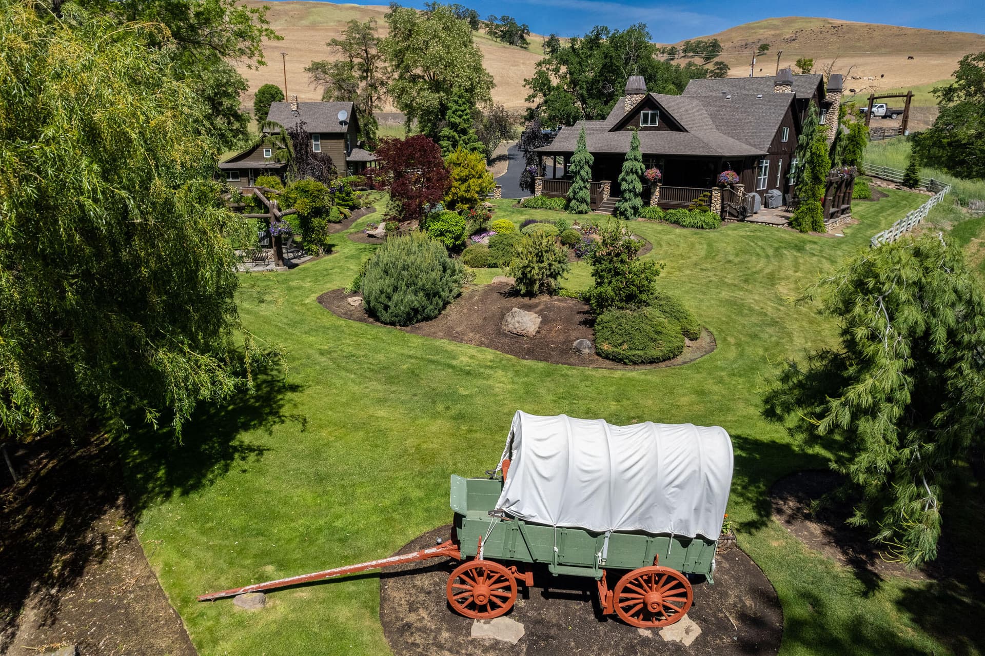 wagon oregon eightmile ranch. Photo 1 of 61, 6100 Eightmile Road, The Dalles, OR 97058