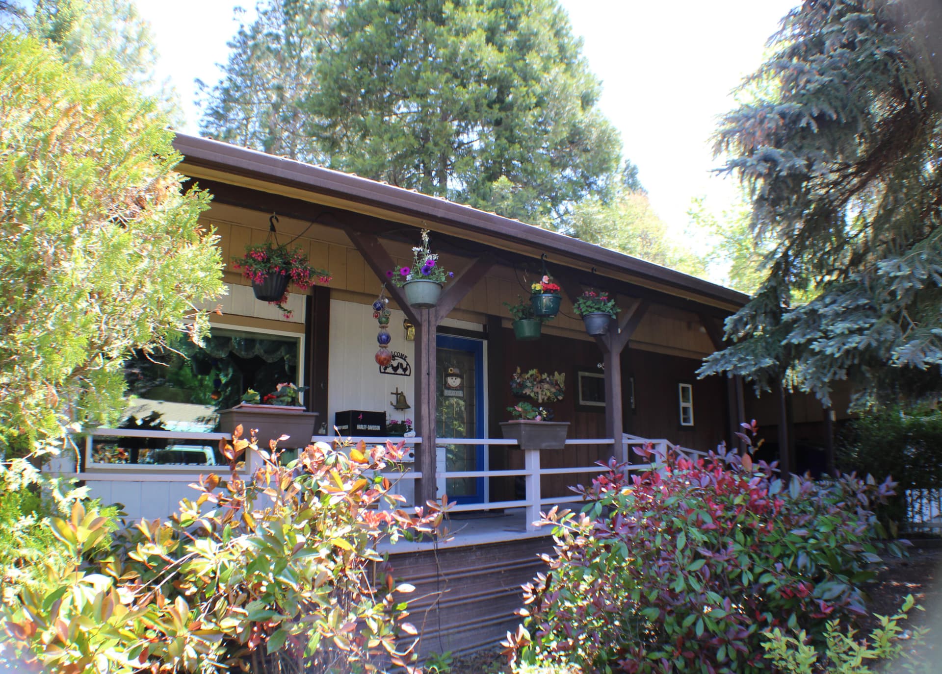 f203668c-45c8-422c-8f2f-ebc936517f2e. Photo 2 of 36, 6226 E Evans Creek Road Unit Unit 12, Rogue River, OR 97537