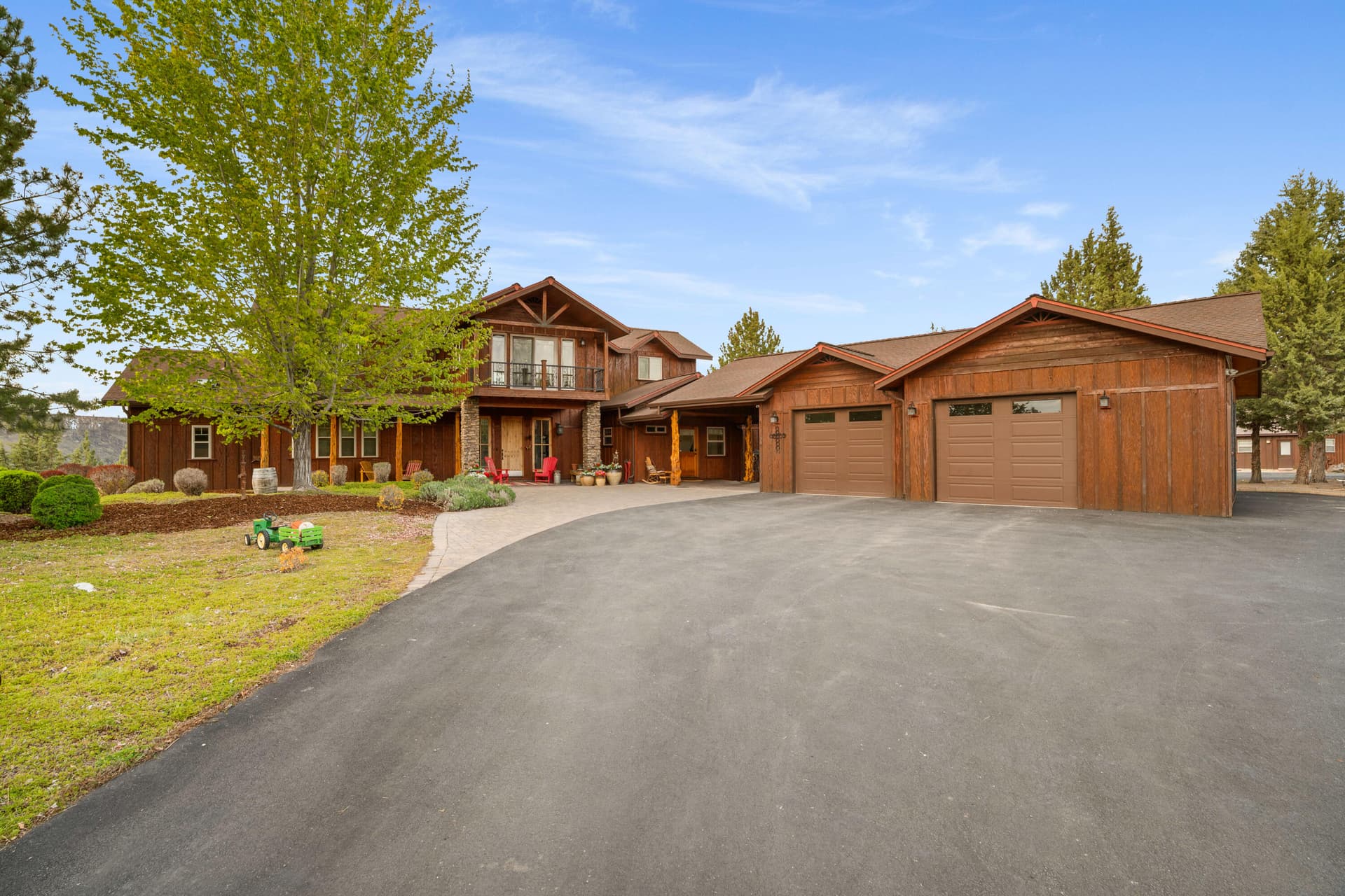 2. Photo 2 of 91, 3900 SE Riverview Road, Prineville, OR 97754