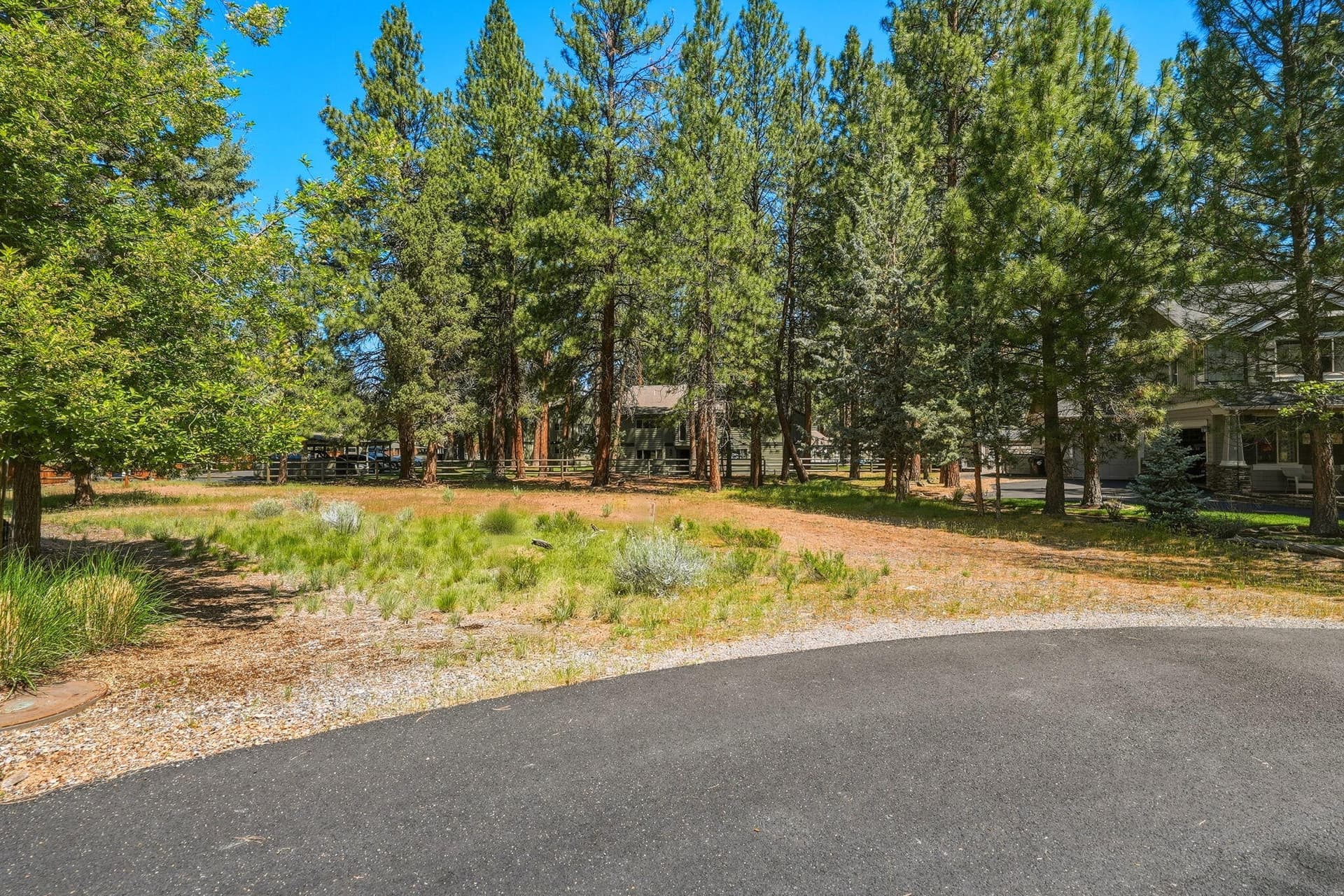 28-web-or-mls-Riley_Visuals_028. Photo 2 of 15, 875 S Starry Skies Court, Sisters, OR 97759