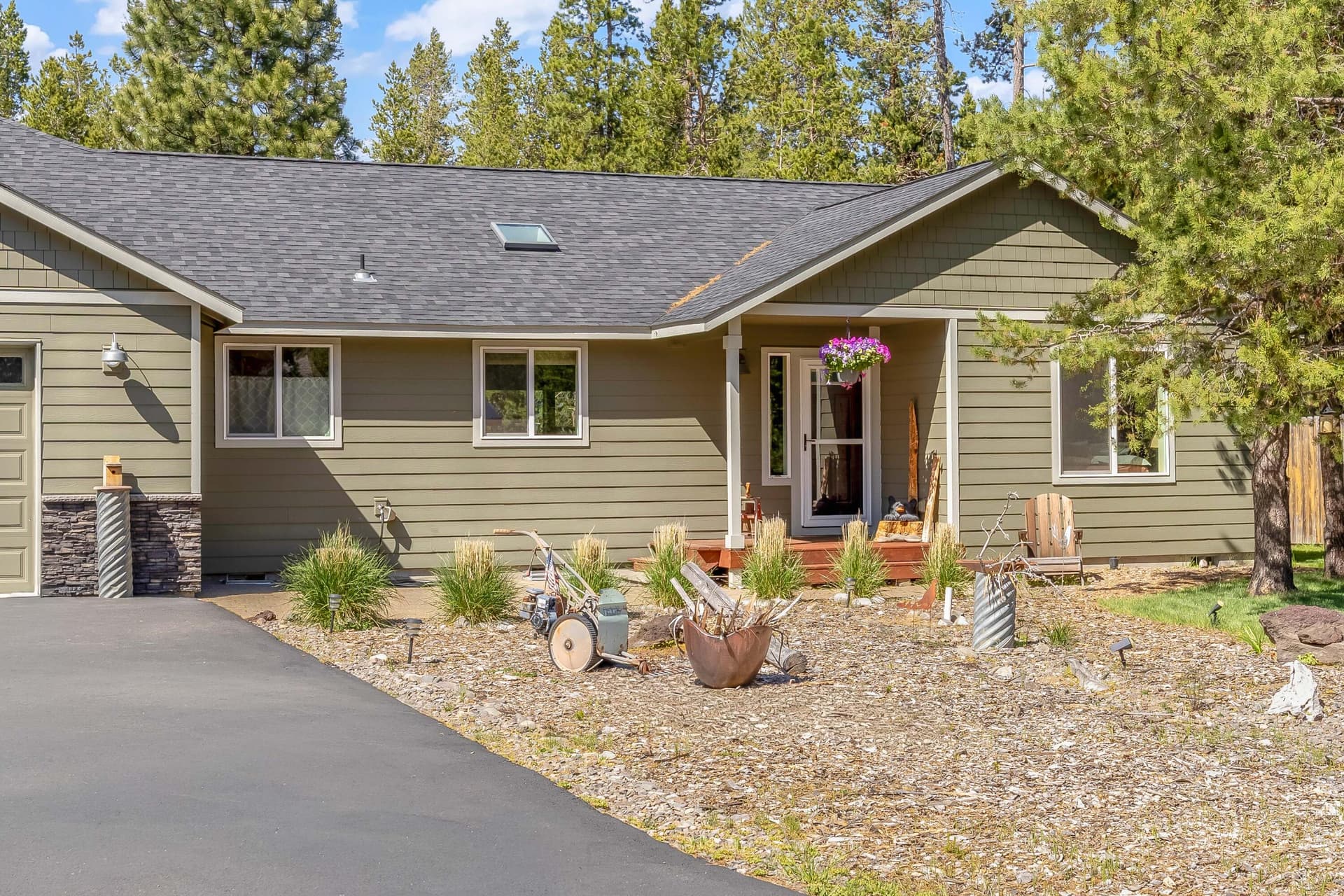 02. Photo 2 of 34, 17440 Gull Drive, Bend, OR 97707