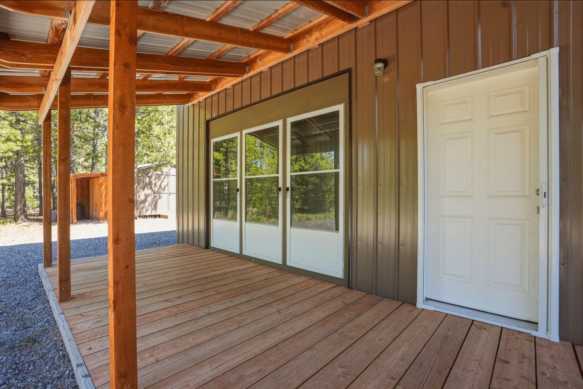 5. Photo 5 of 24, 17118 Laguna Road, Bend, OR 97707