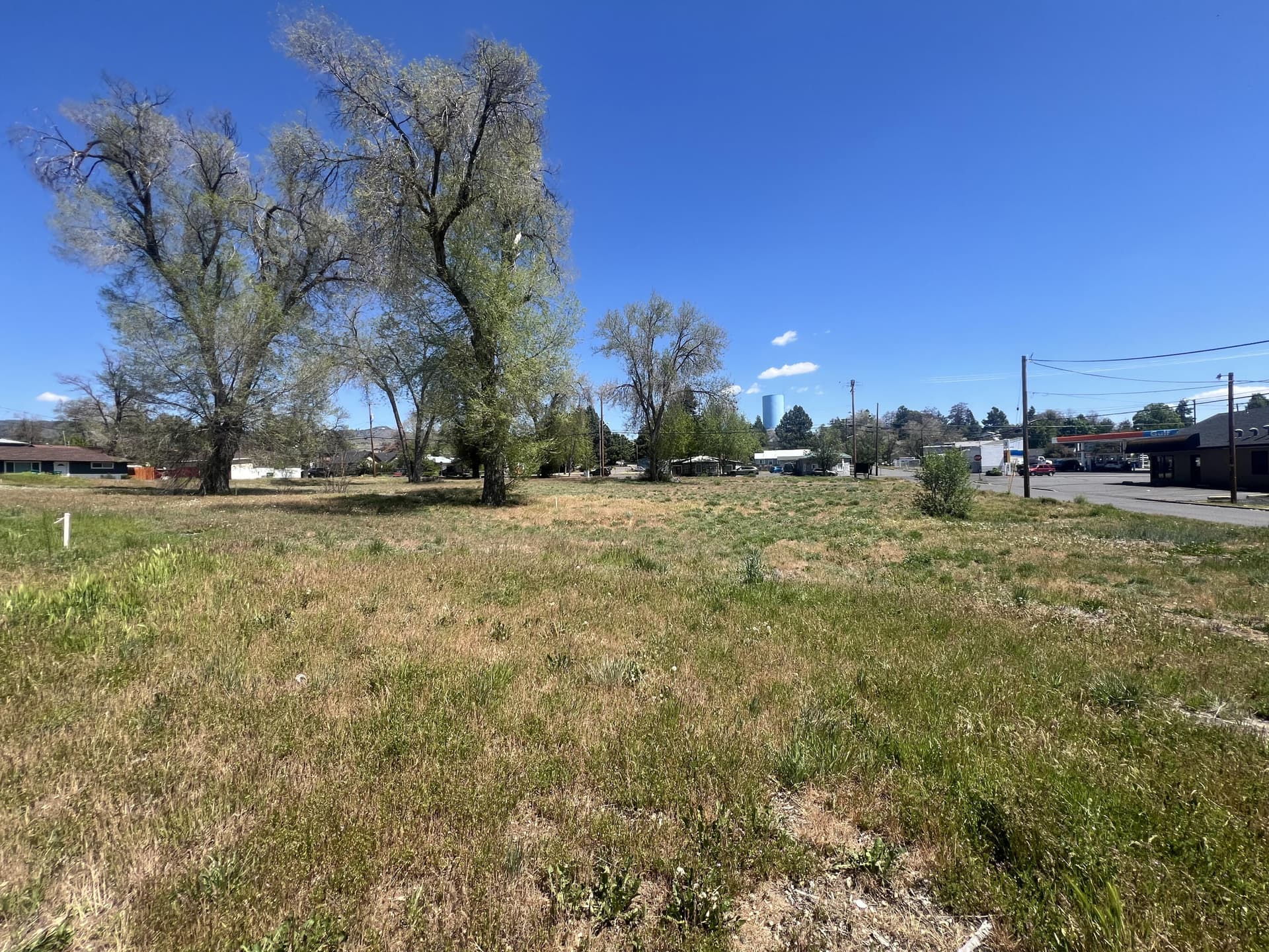 03. Photo 4 of 6, 2007 Modoc Street, Klamath Falls, OR 97601