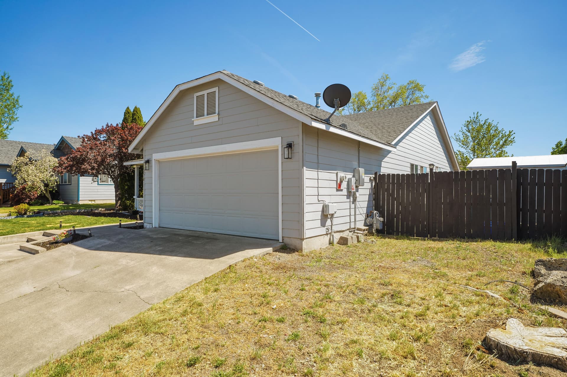 33-Exterior. Photo 3 of 30, 63078 Marsh Orchid Drive, Bend, OR 97701