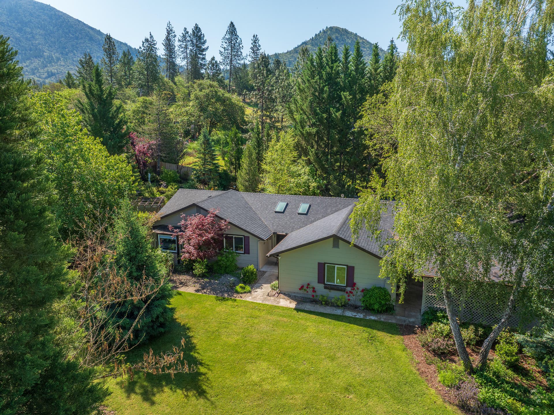 345PonderosaLn-074. Photo 1 of 56, 345 Ponderosa Lane, Grants Pass, OR 97527