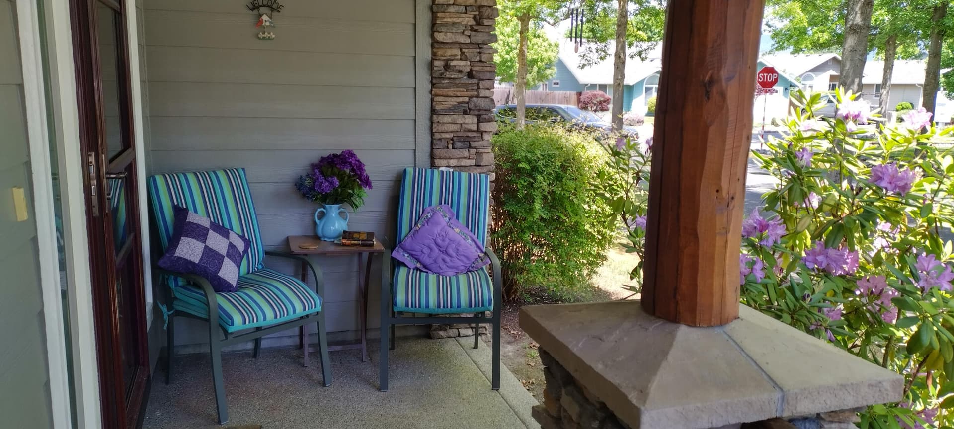 Front Porch. Photo 4 of 22, 1404 SW Sturgeon Court, Grants Pass, OR 97527