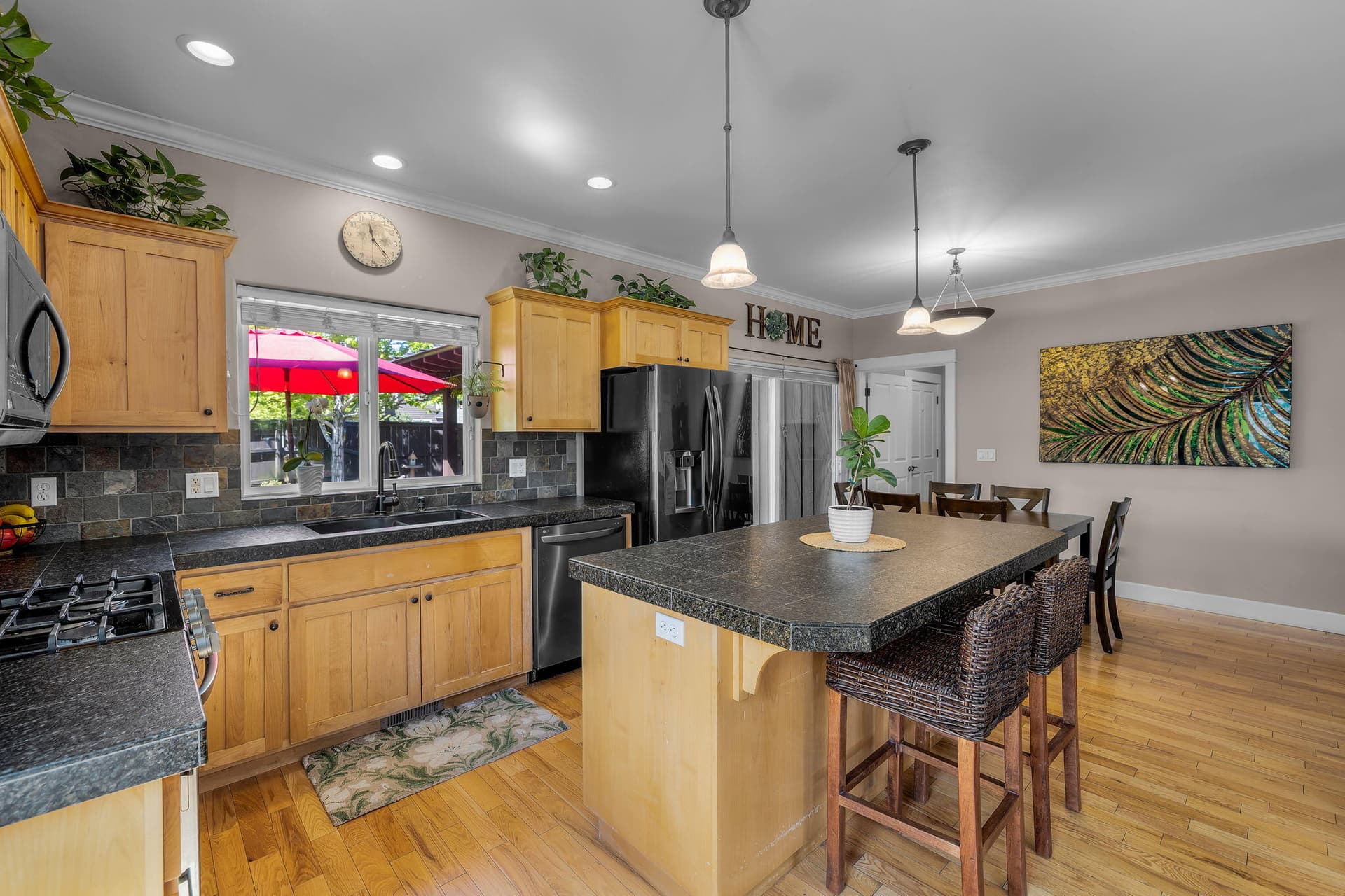 Kitchen. Photo 5 of 30, 61219 Fairfield Drive, Bend, OR 97702