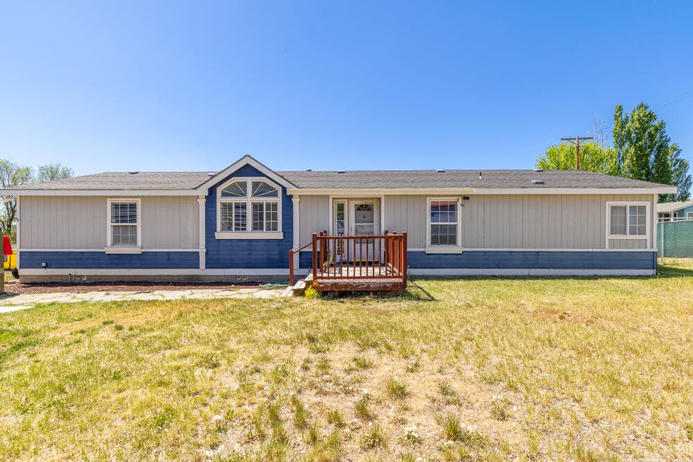 1. Photo 1 of 49, 7257 Hilyard Avenue, Klamath Falls, OR 97603