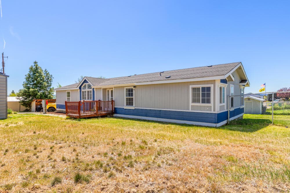 2. Photo 2 of 49, 7257 Hilyard Avenue, Klamath Falls, OR 97603