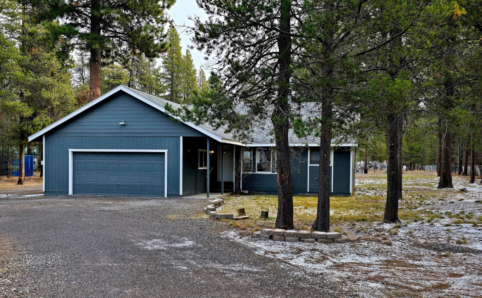 seth 2-5. Photo 2 of 33, 53156 Day Road, La Pine, OR 97739