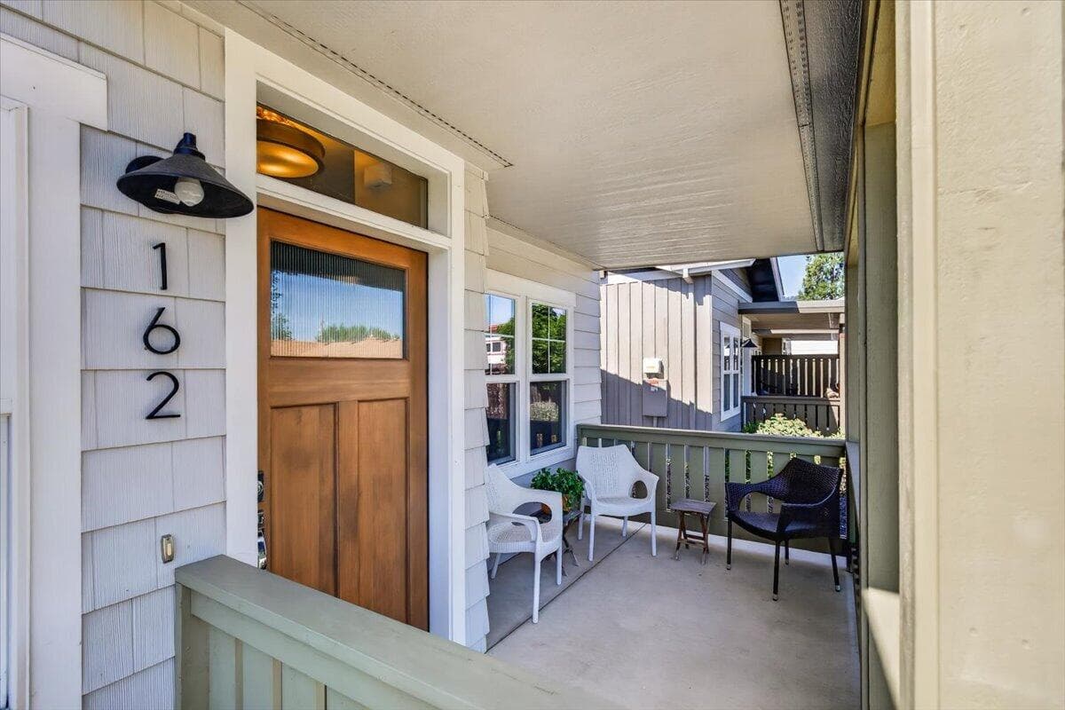 Front Door. Photo 4 of 20, 162 Mountain View Drive, Ashland, OR 97520