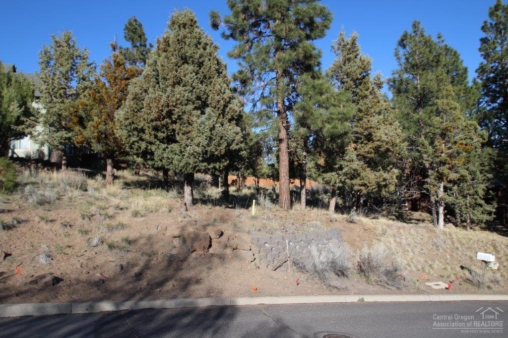 Additional Photo. Photo 2 of 5, 2318 NW Eastes Street, Bend, OR 97703