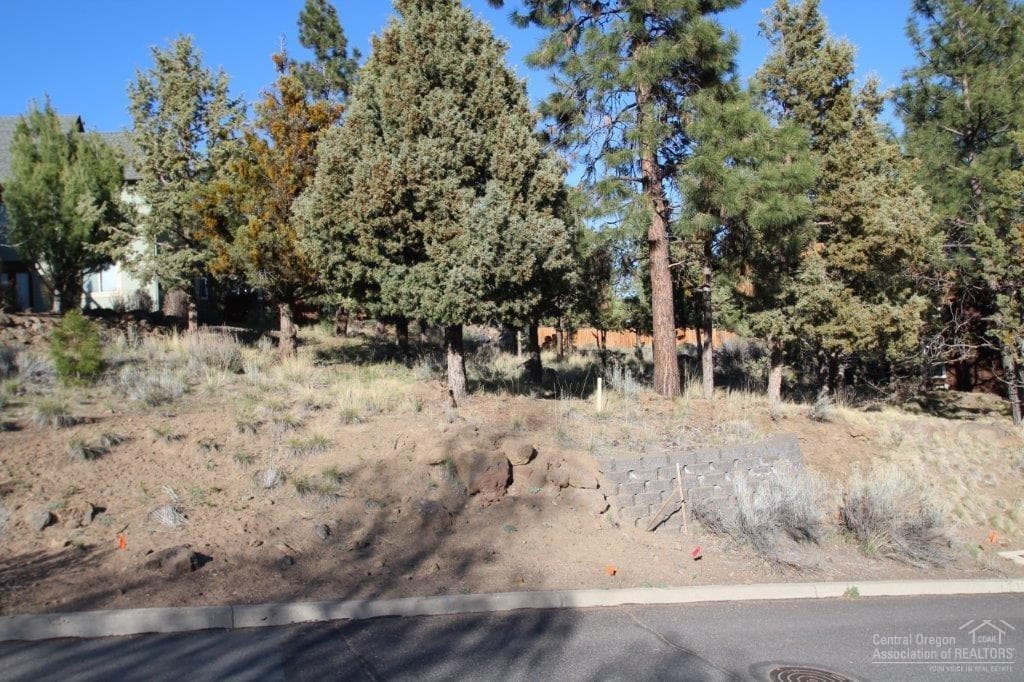 Additional Photo. Photo 3 of 5, 2318 NW Eastes Street, Bend, OR 97703