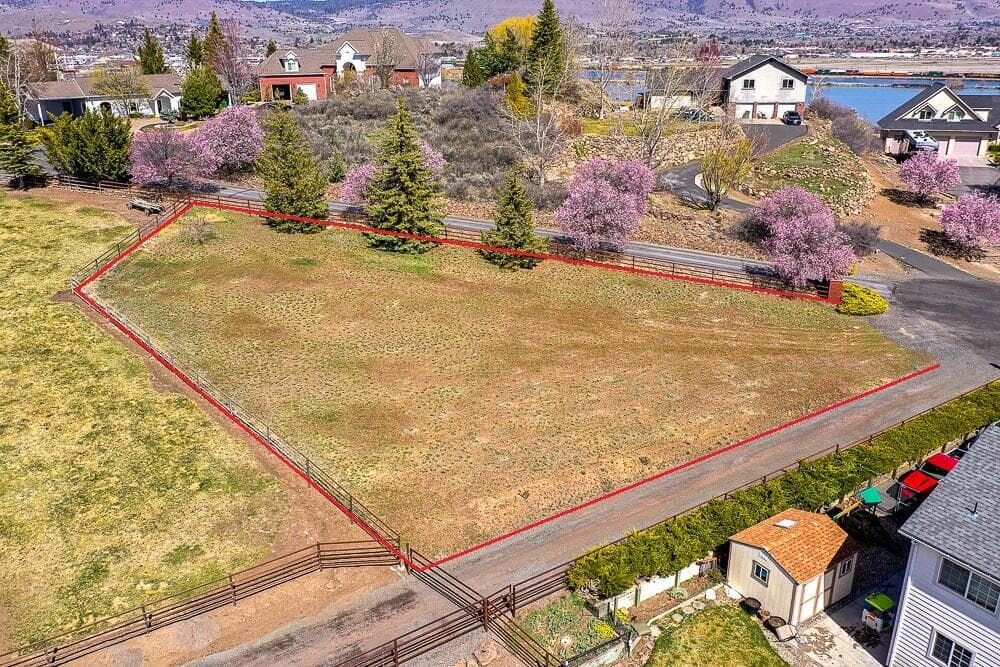 20220407172646164386000000-o. Photo 3 of 15, 0 Devonridge Drive Unit 1201, Klamath Falls, OR 97601