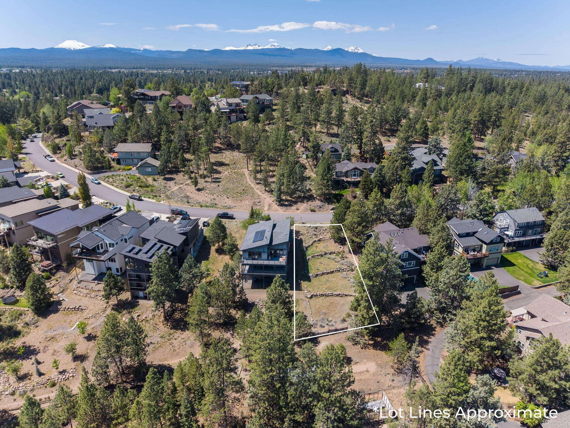 1729 SW Troon. Photo 2 of 17, 1729 SW Troon Avenue, Bend, OR 97702