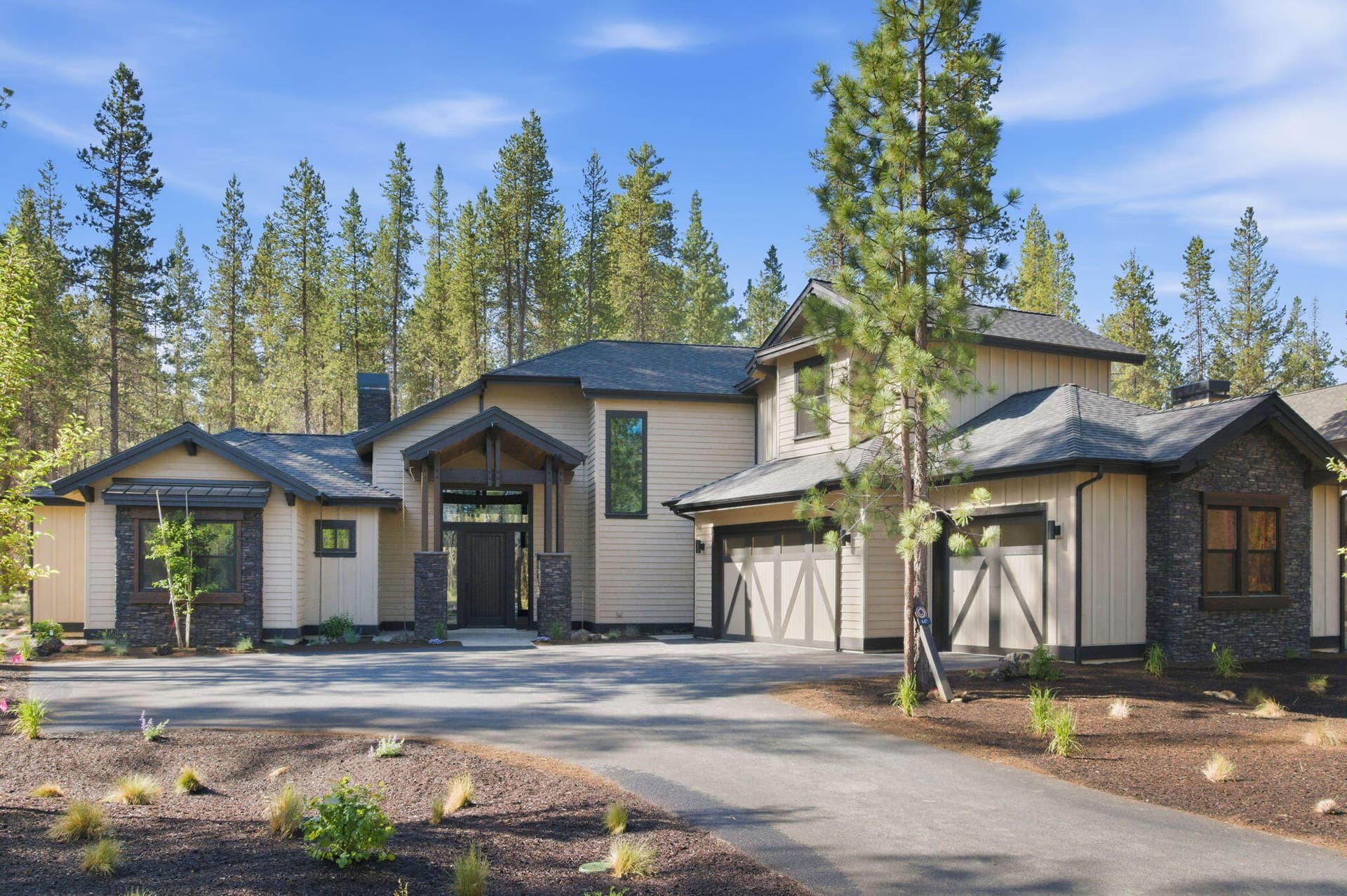 Front. Photo 4 of 55, 17785 Everwild Circle Unit 447, Bend, OR 97707