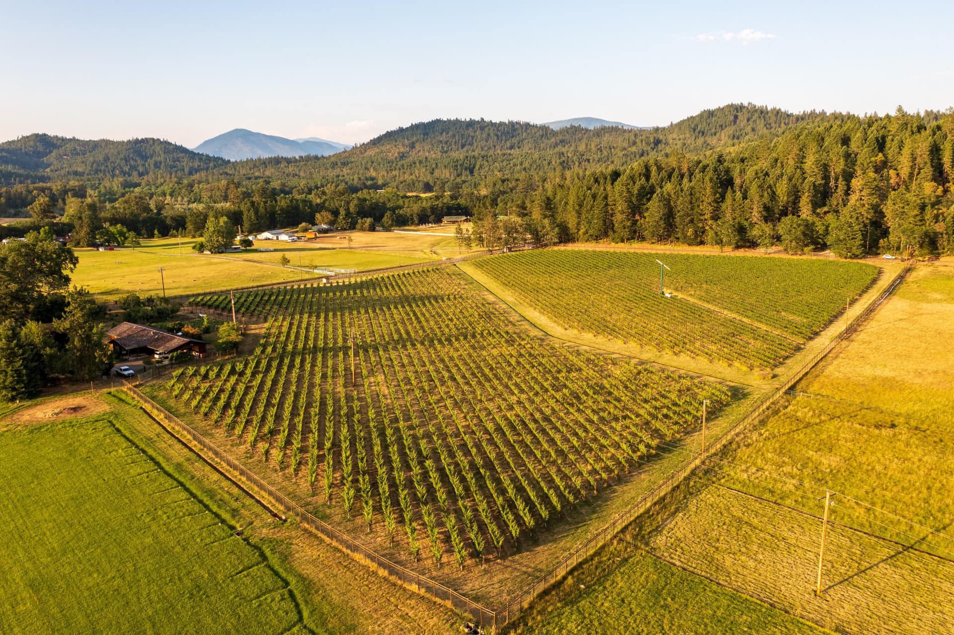 Quail Ln (4). Photo 4 of 25, 175 Quail Lane, Grants Pass, OR 97526