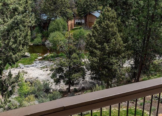 0352610739. Photo 5 of 38, 3106 NW Golf View Drive, Bend, OR 97703