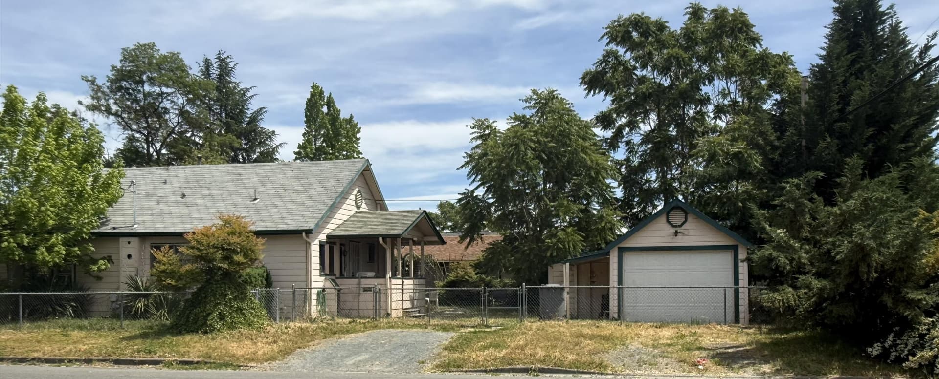 IMG_8239_c. Photo 5 of 20, 501 SE J Street, Grants Pass, OR 97526