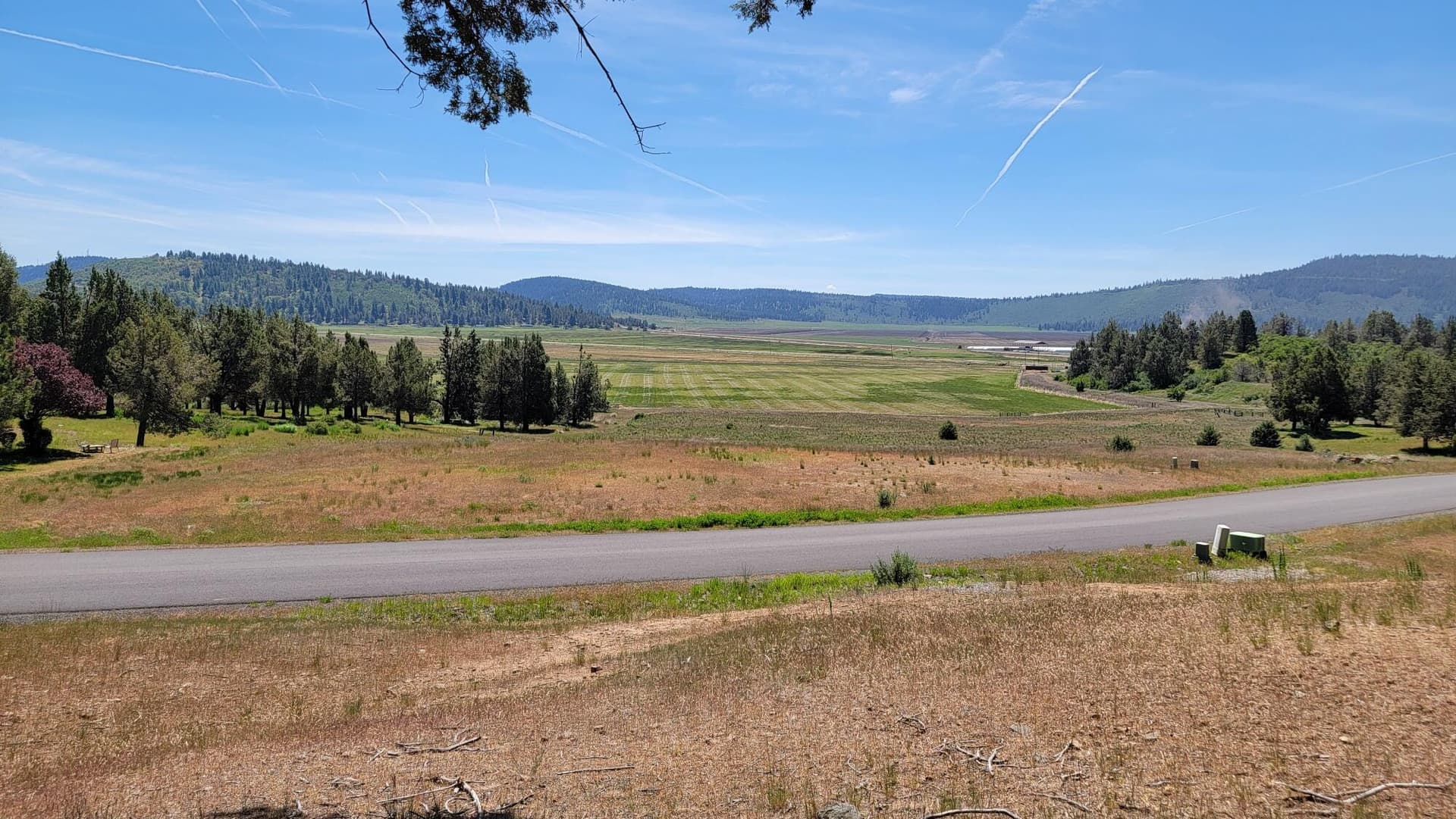 Lot. Photo 1 of 9, 0 Murrelet Road Unit Lot 1196, Klamath Falls, OR 97601