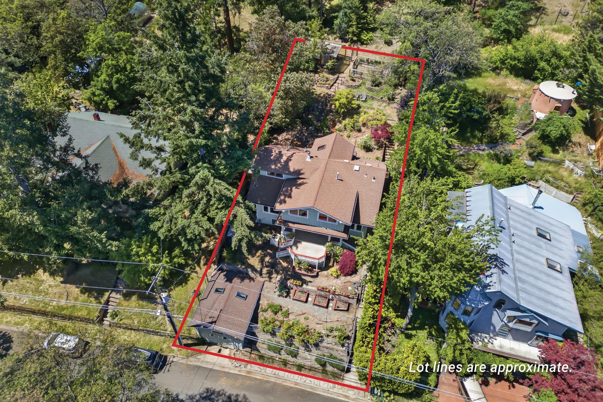 71 Scenic Drive, Ashland, OR 97520. Photo 2 of 40, 71 Scenic Drive, Ashland, OR 97520